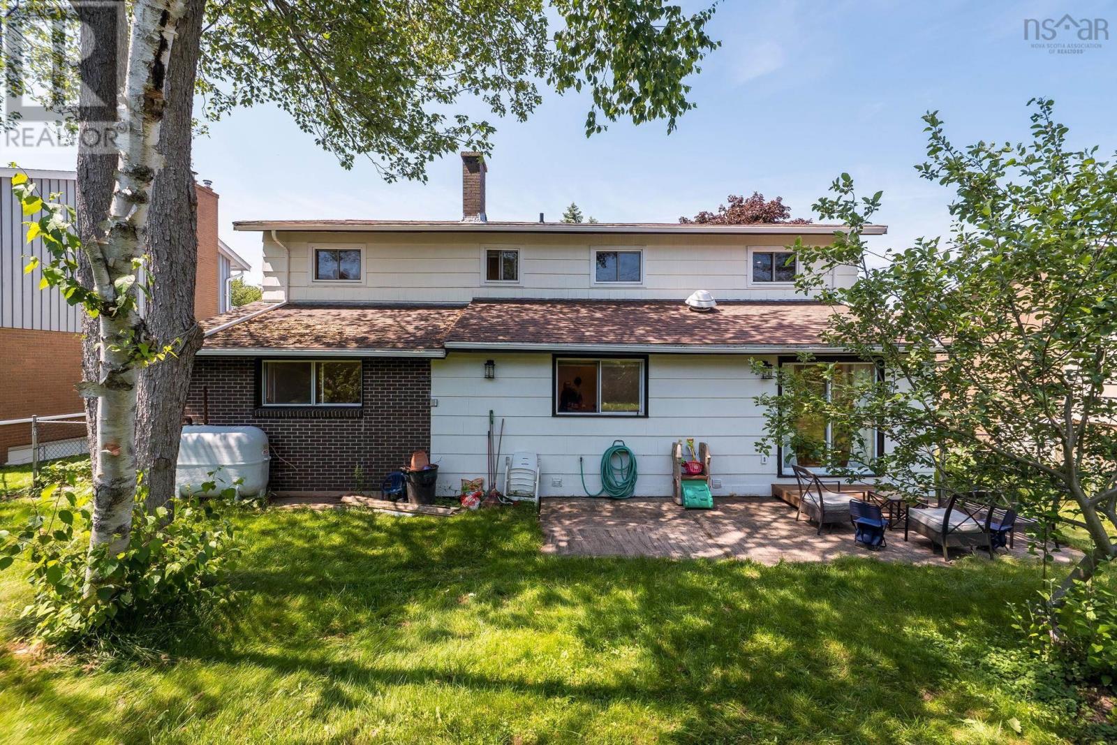 22 Northcliffe Lane - 44