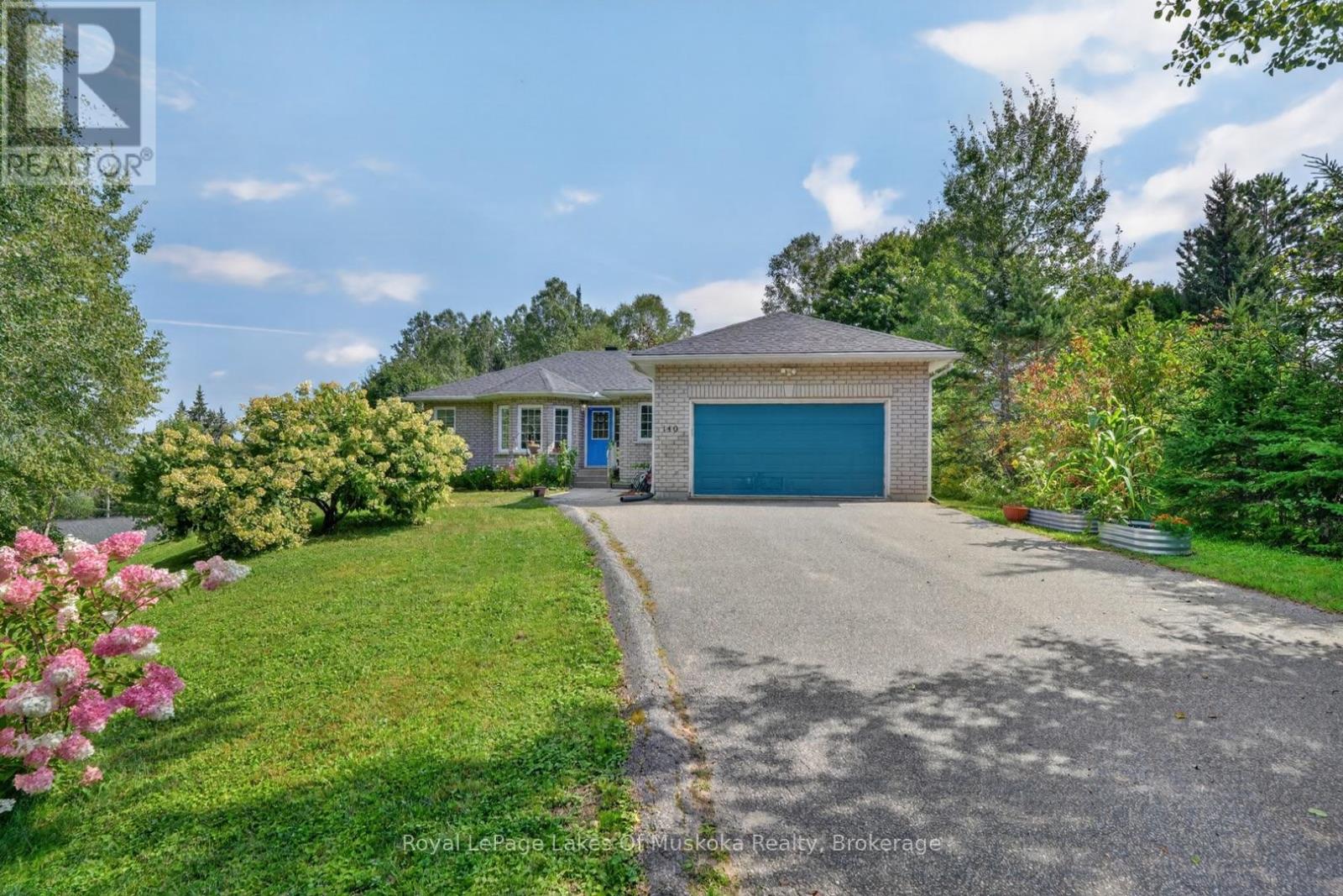 140 SIMPSON STREET - 1