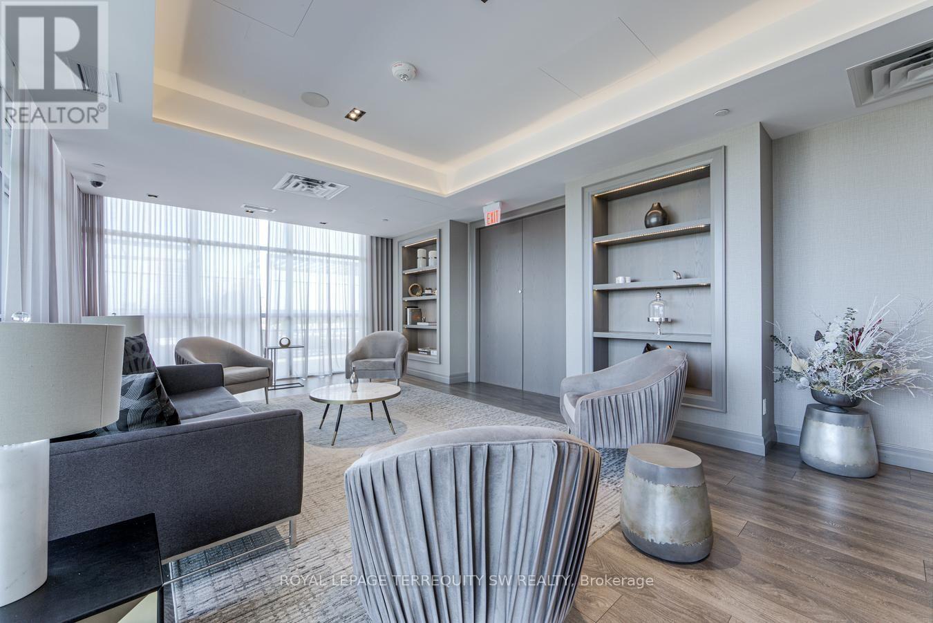 #510 501 ST. CLAIR AVENUE W - 33