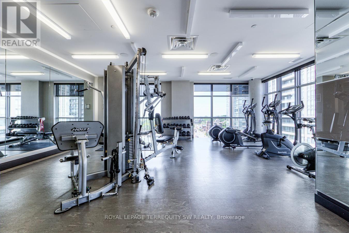 #510 501 ST. CLAIR AVENUE W - 41