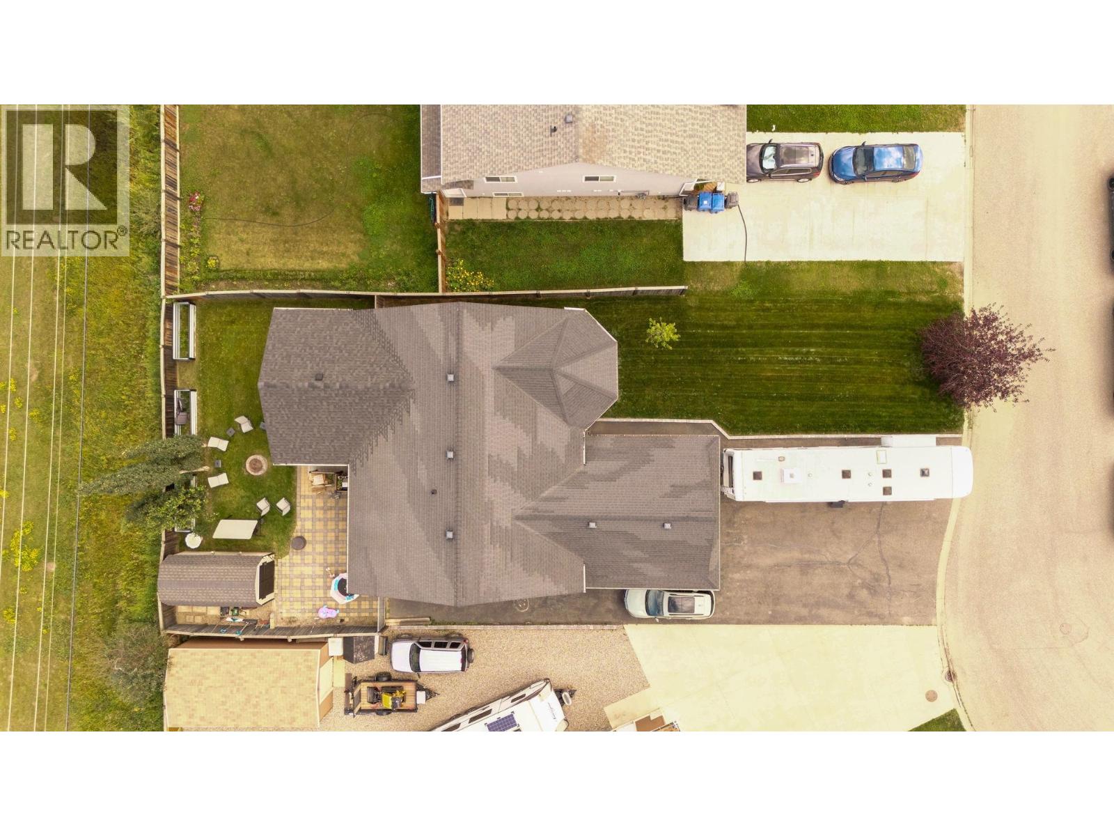 9720 118 AVENUE - 31