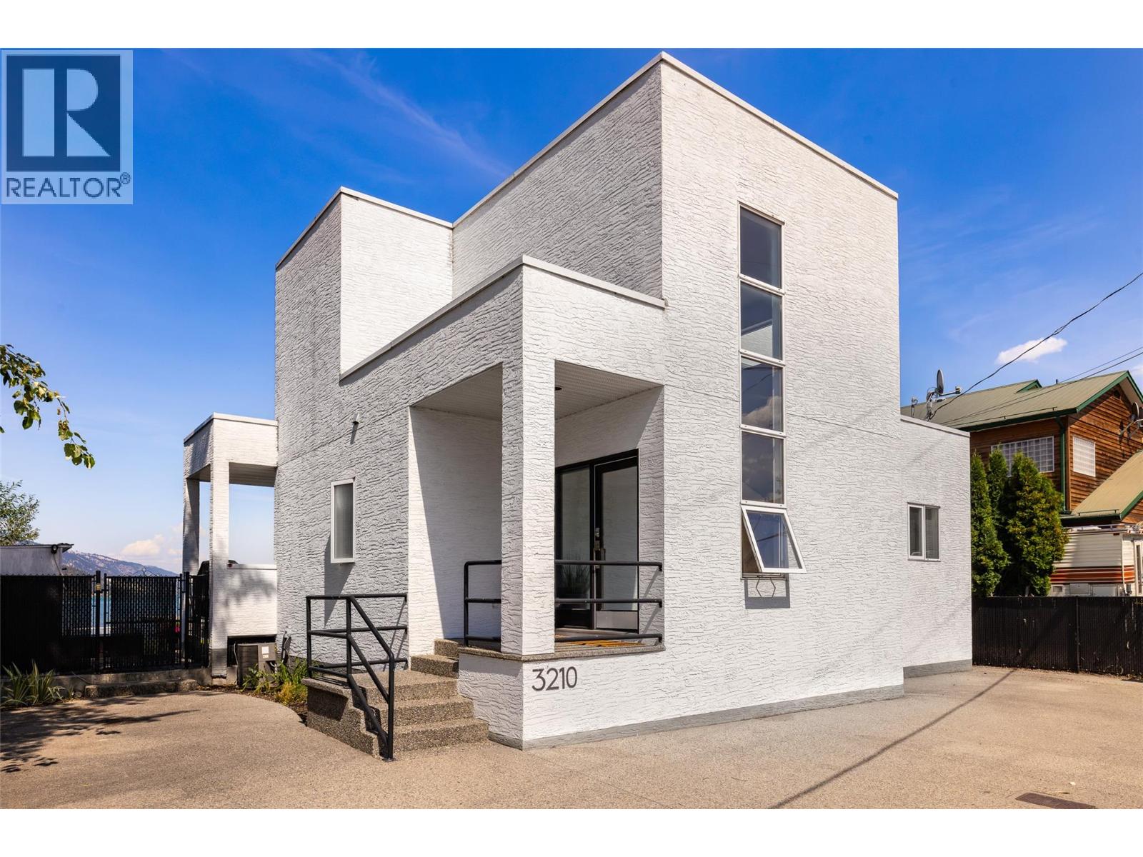  3210 Clement Road, Lake Country