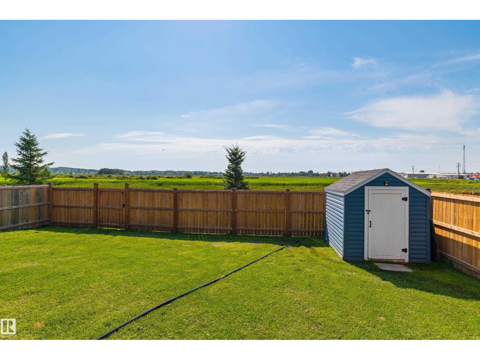 4927 57 AV - Image 31