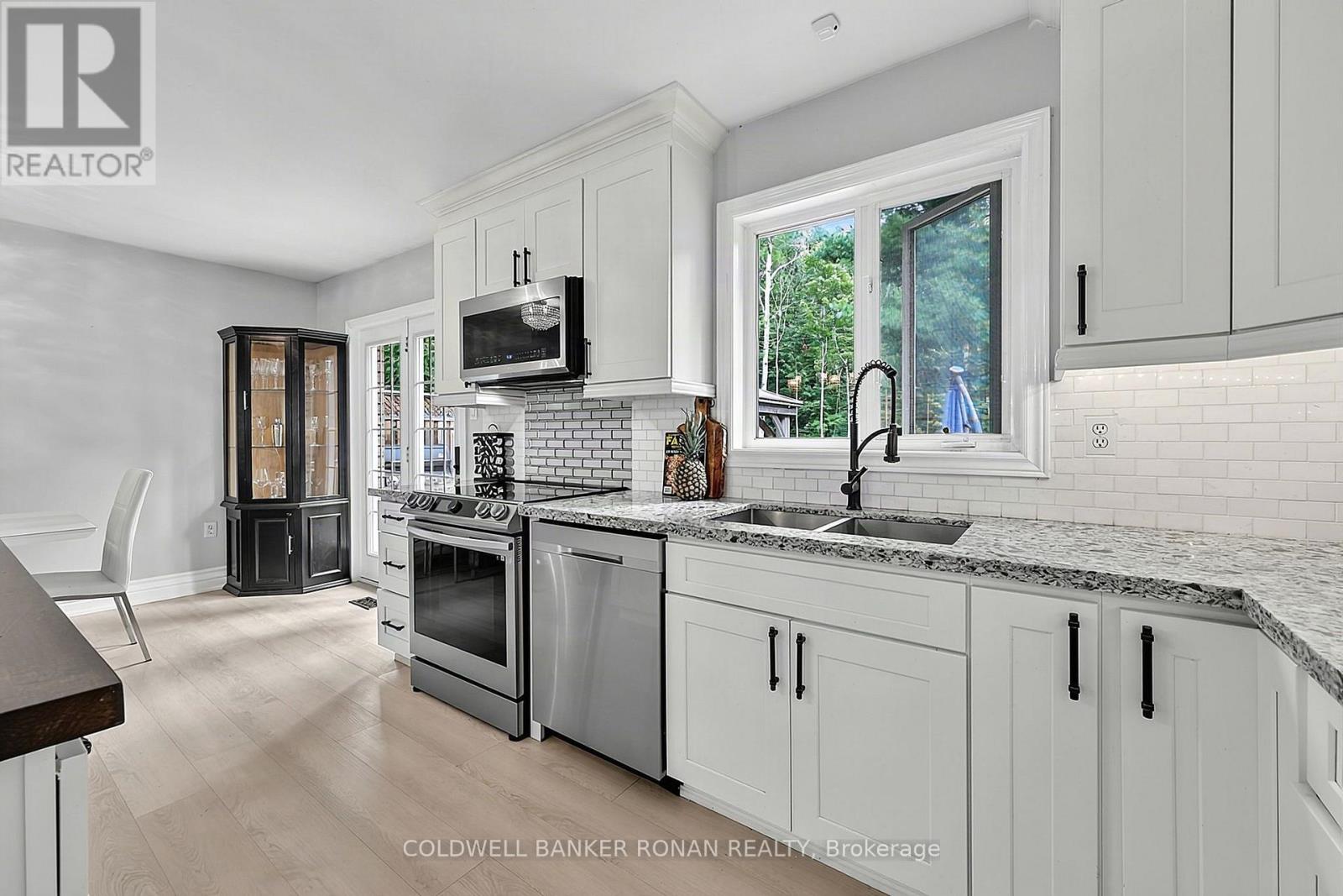 57 PINE PARK BOULEVARD - Image 10
