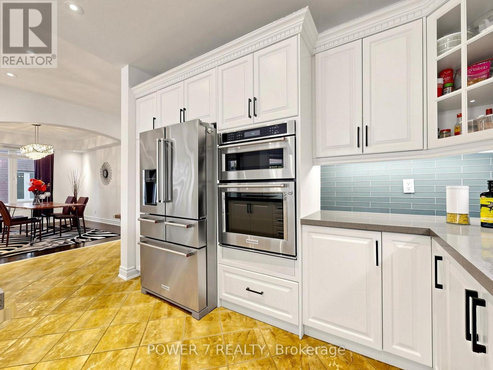 315 NORTH LAKE ROAD - 11