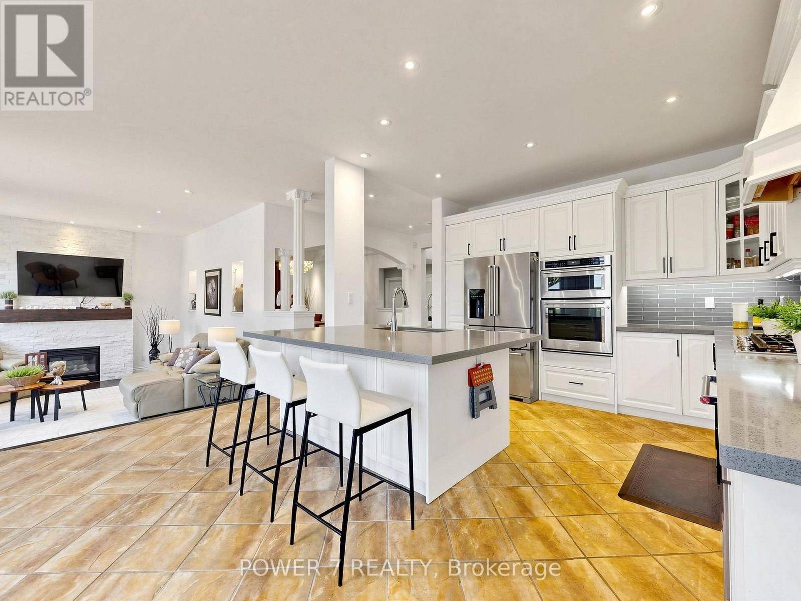 315 NORTH LAKE ROAD - 9