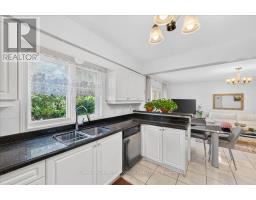 96 Townsgate Drive, Vaughan, ON L4J8A4 Photo 15