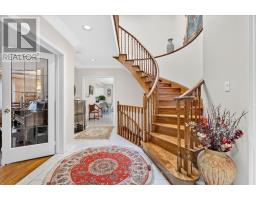 96 Townsgate Drive, Vaughan, ON L4J8A4 Photo 6