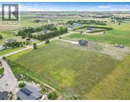 121028 272 Avenue E, Rural Foothills County, AB T1S4M4 Photo 11