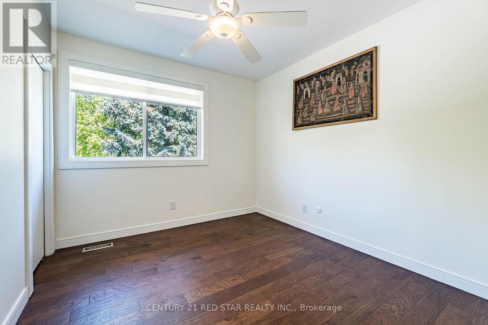 42 BROADFIELD DRIVE - 25