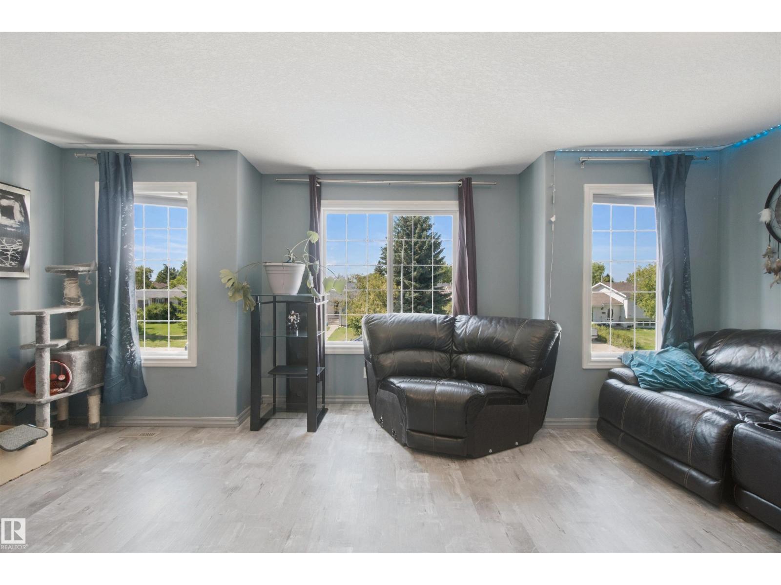 5315 45 ST - Image 18