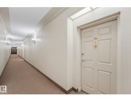 #302 9811 96a St Nw, Edmonton, AB T6A4A4 Photo 7