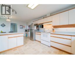Living room - 7810 Aats Rd, Lantzville, BC V0R2H0 Photo 14