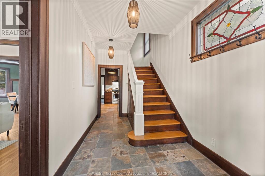 1423 RIVERSIDE DRIVE West - Image 9