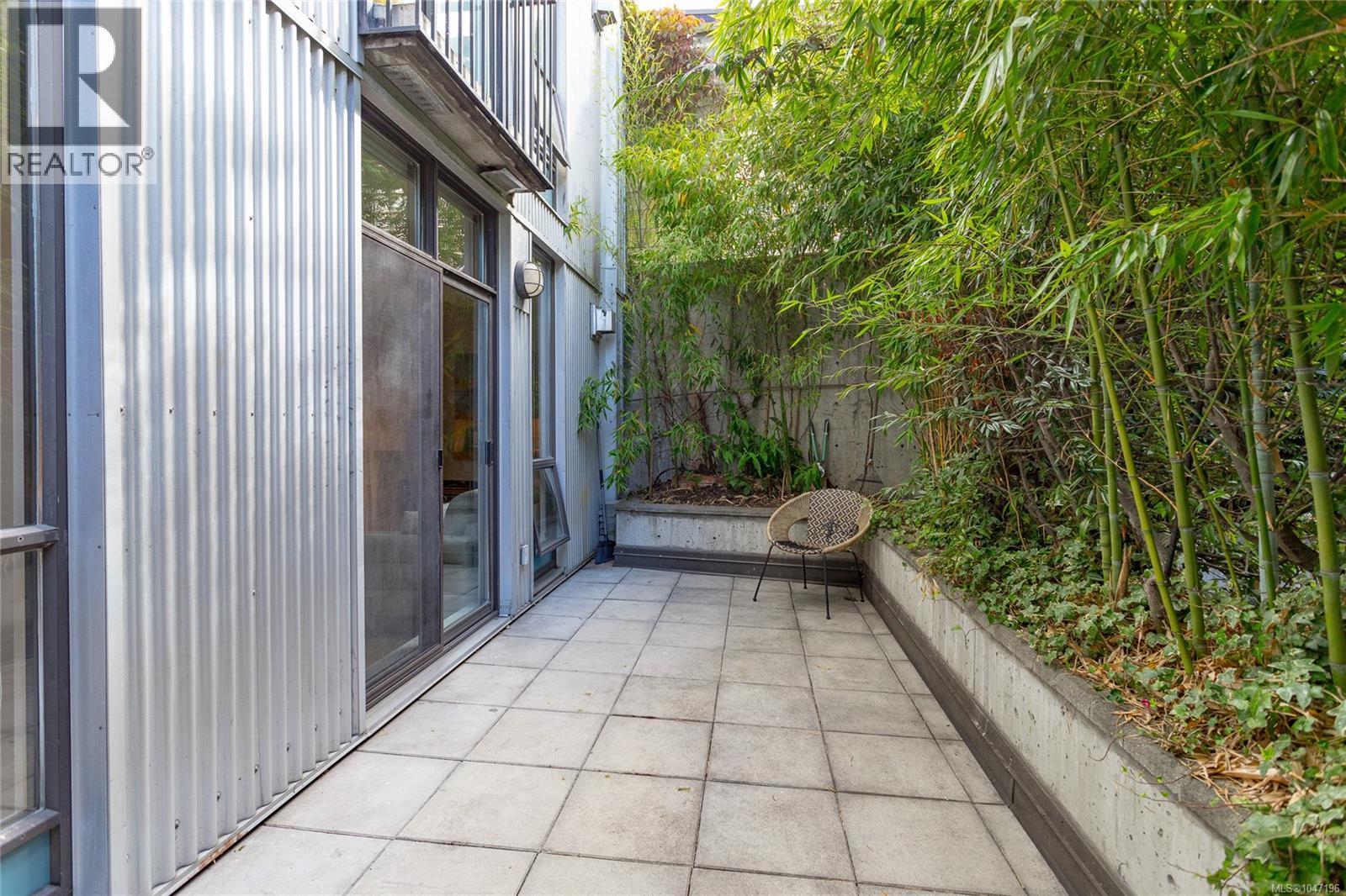 120 409 Swift Street, Victoria