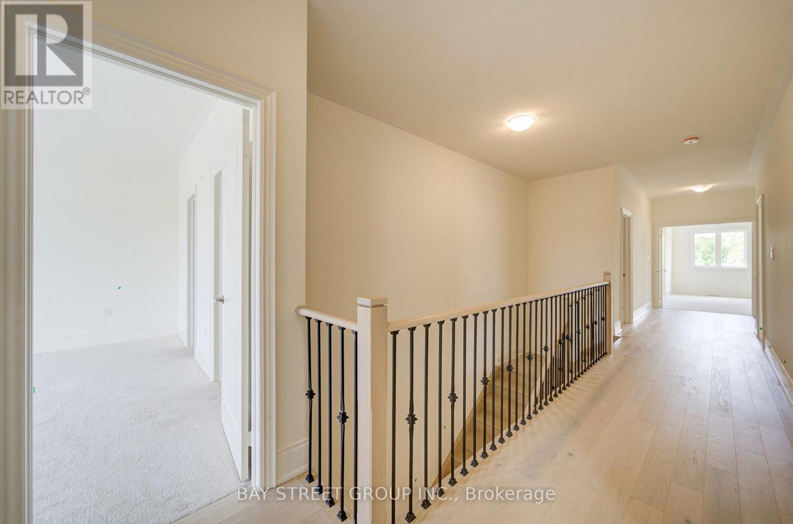 42 BIG WILLOW CRESCENT - 22