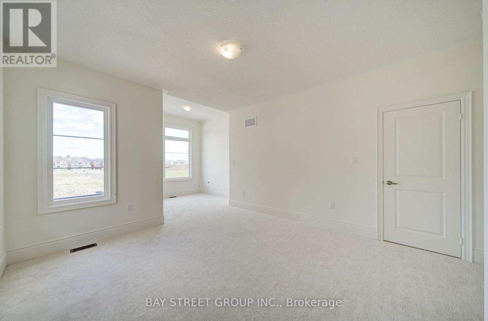 42 BIG WILLOW CRESCENT - 26