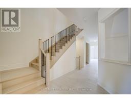 42 Big Willow Crescent, Richmond Hill, ON L4E3R4 Photo 7
