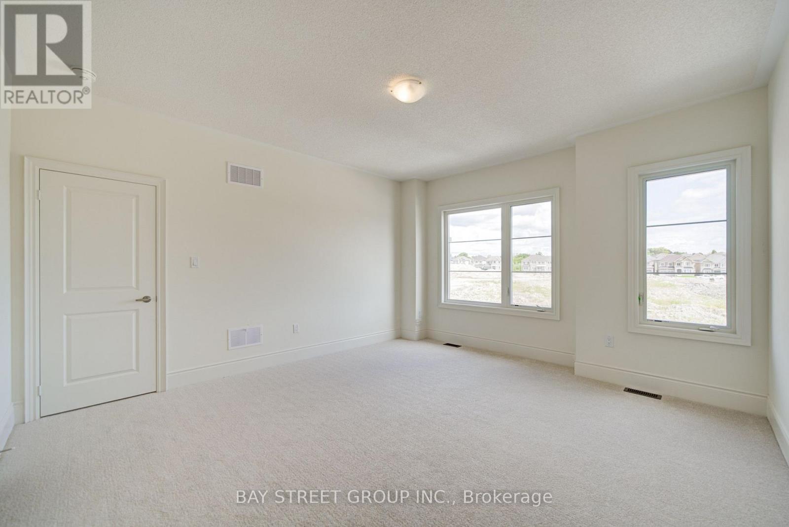 42 BIG WILLOW CRESCENT - 25