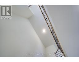 42 Big Willow Crescent, Richmond Hill, ON L4E3R4 Photo 8