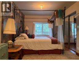 39 Wilkenson Road, Christina Lake, BC V0H1E2 Photo 17
