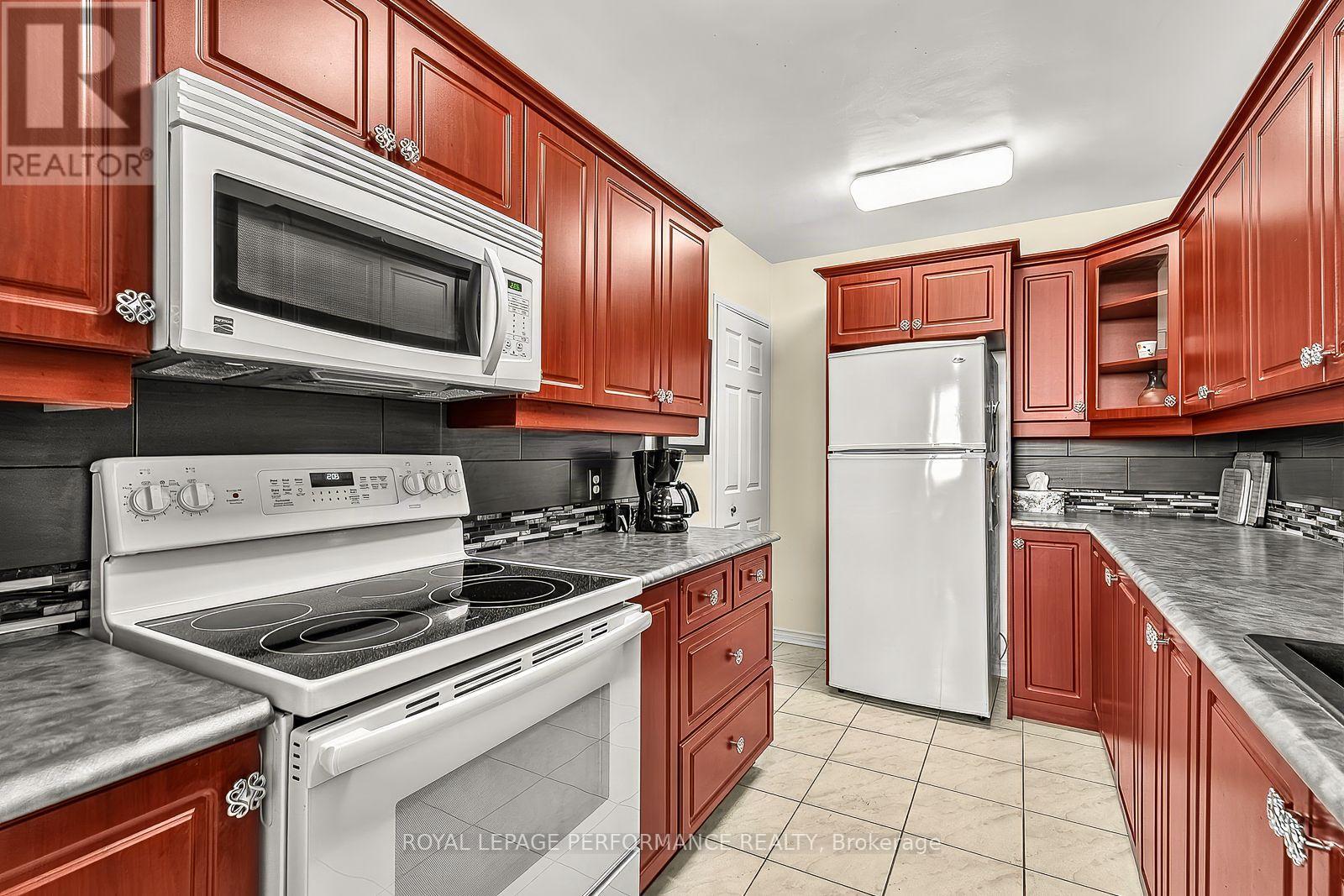#1406 2000 JASMINE CRESCENT - 5