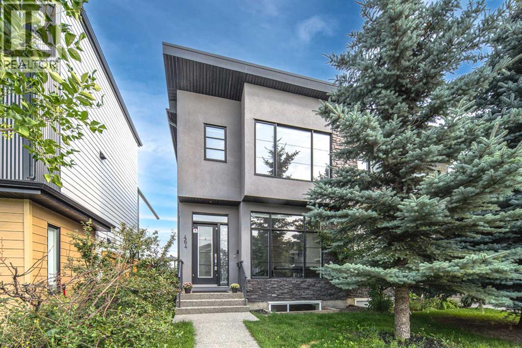 464 29 Avenue NW, Calgary, Alberta, T2M4W4