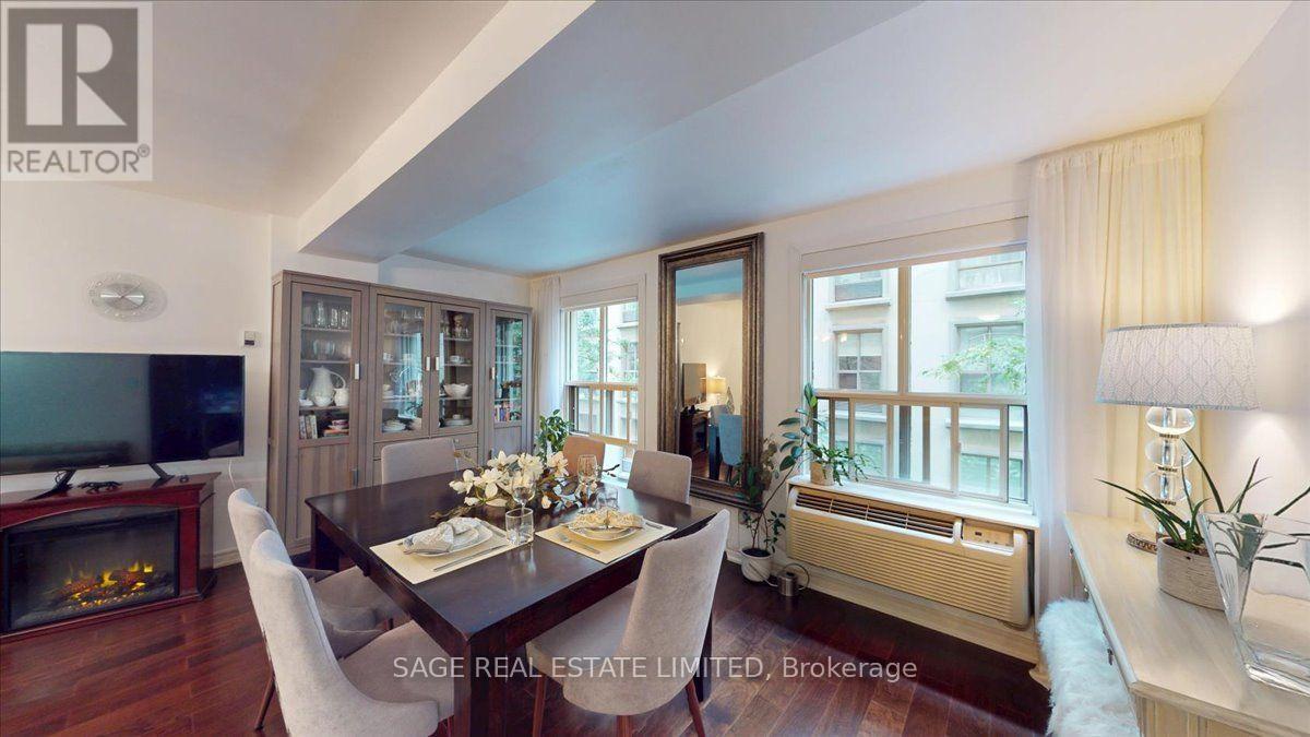 #208 88 CHARLES STREET E - 13