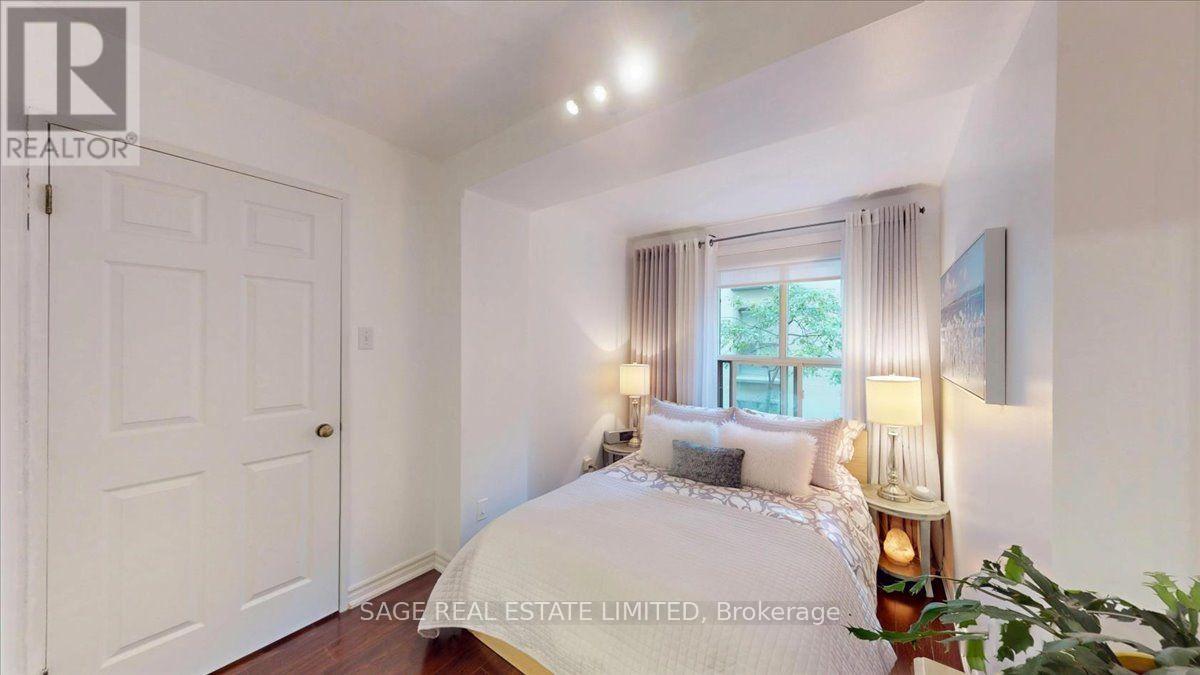 #208 88 CHARLES STREET E - 20