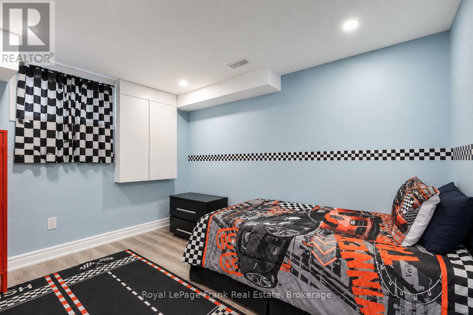36 SUMMER DRIVE - Image 15
