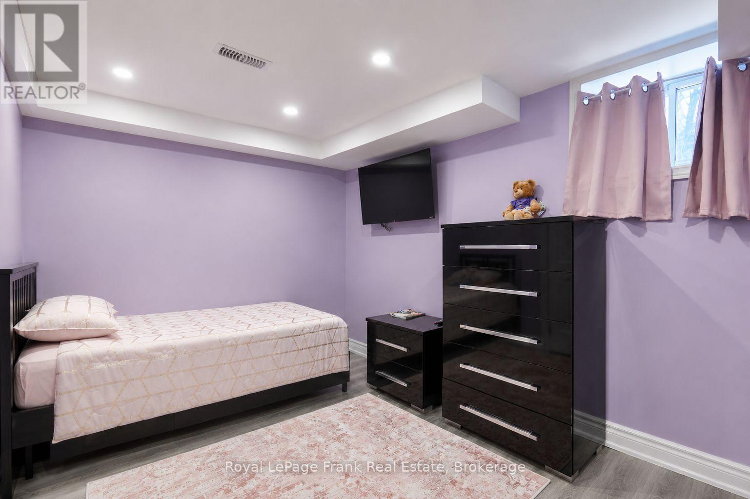 36 SUMMER DRIVE - Image 17