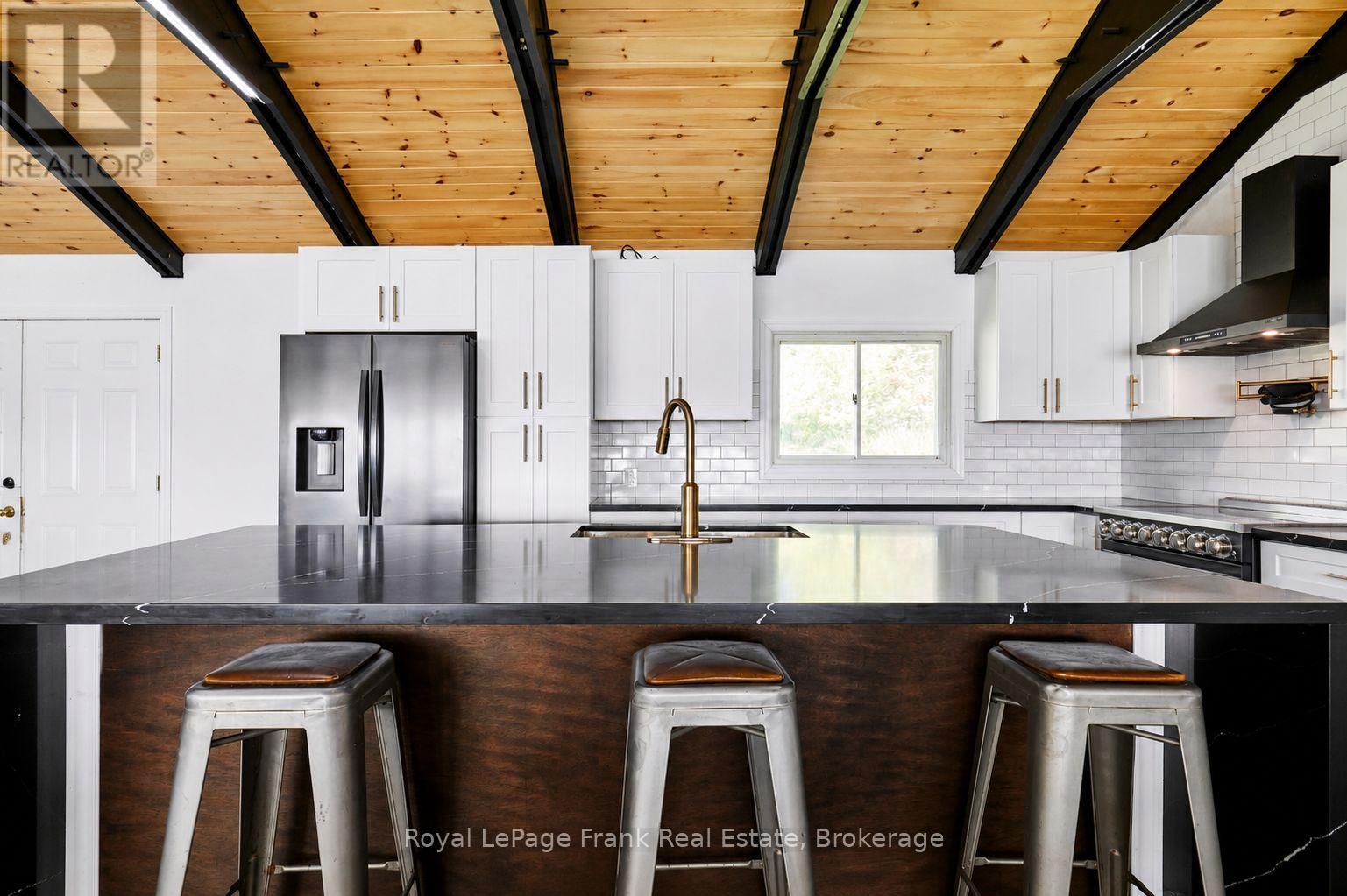36 SUMMER DRIVE - Image 8