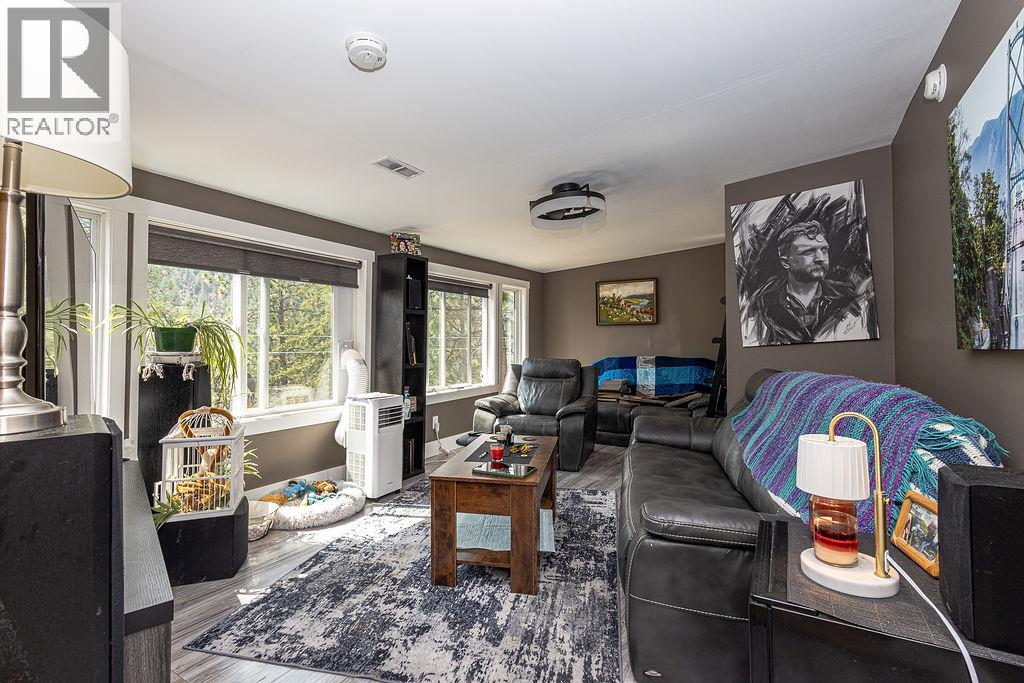 5371 Princeton Avenue Unit# 12, Peachland