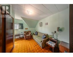 Kitchen - 1924 Davis Street, Rossland, BC V0G1Y0 Photo 14