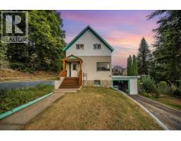 1924 Davis Street, Rossland, BC V0G1Y0 Photo 27