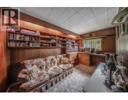 Full bathroom - 1924 Davis Street, Rossland, BC V0G1Y0 Photo 9