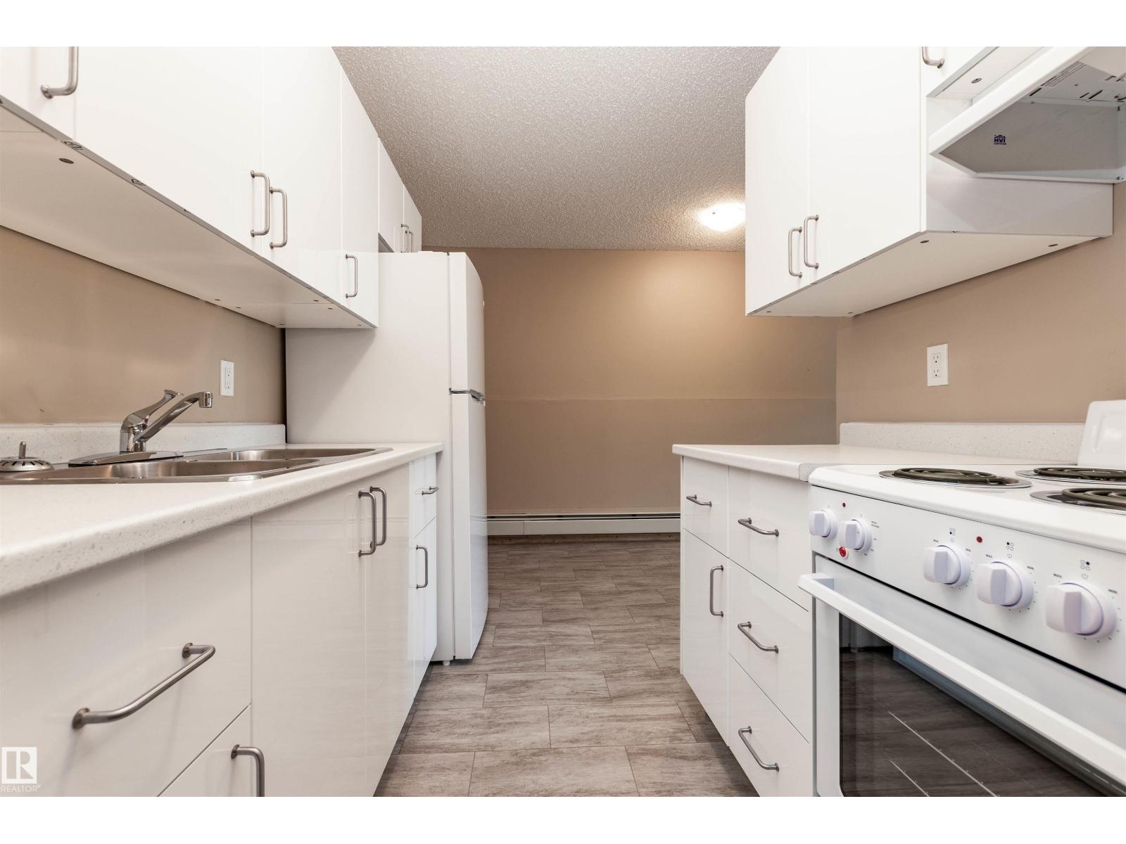 #B01 10620 104 ST NW, Central Mcdougall, Edmonton photo 5