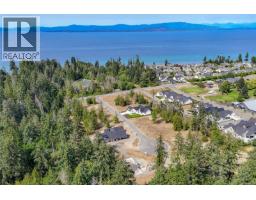 453 Camassia Close, Qualicum Beach, BC V9K1G1 Photo 11