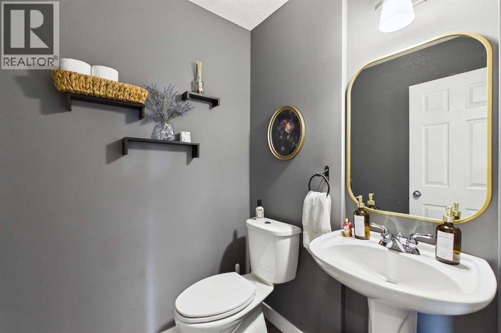 51 Panamount Heights NW - 17