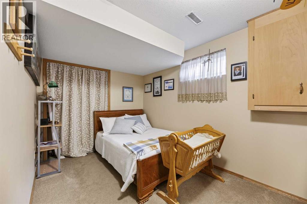 70 Balsam Crescent - 38