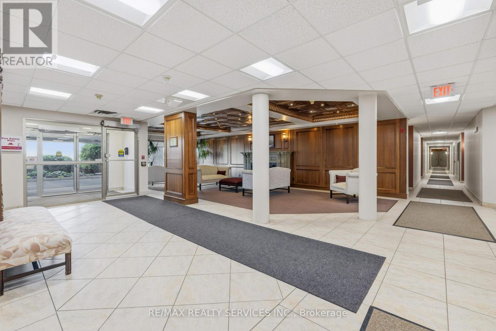 #212 350 WELLINGTON STREET - Image 31