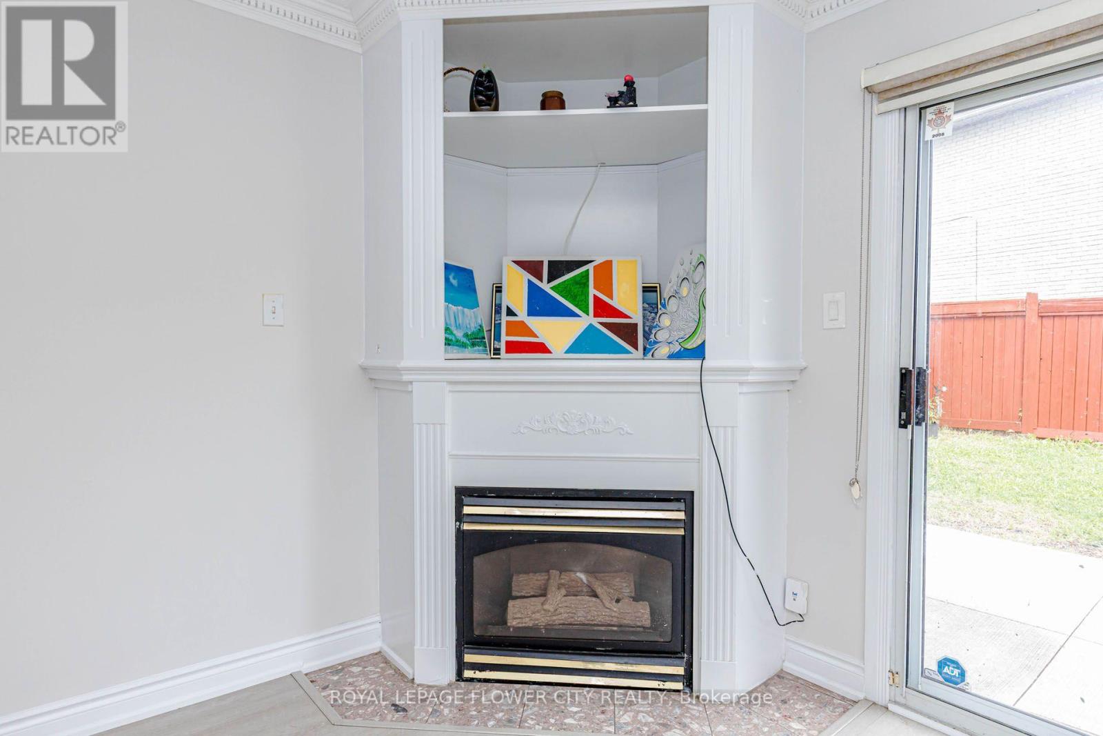 14 CANARVAN COURT - 9