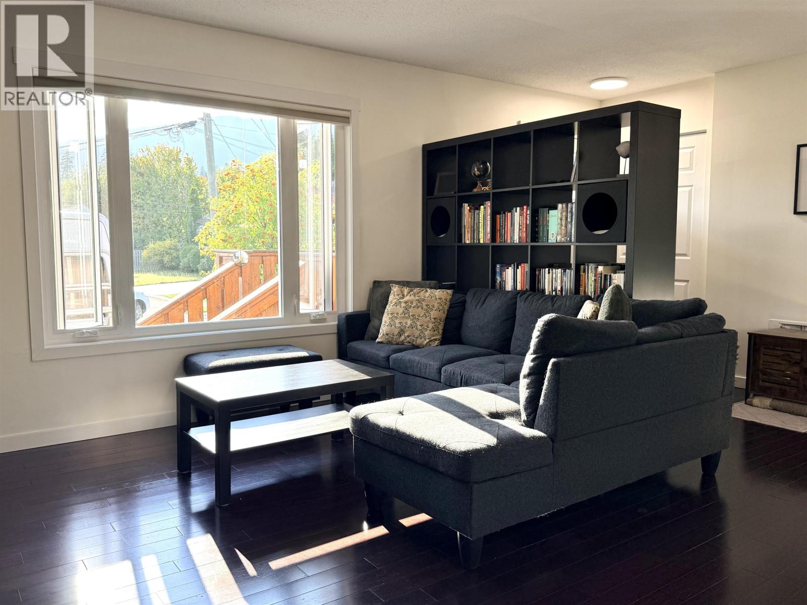 26 NASS STREET - 10