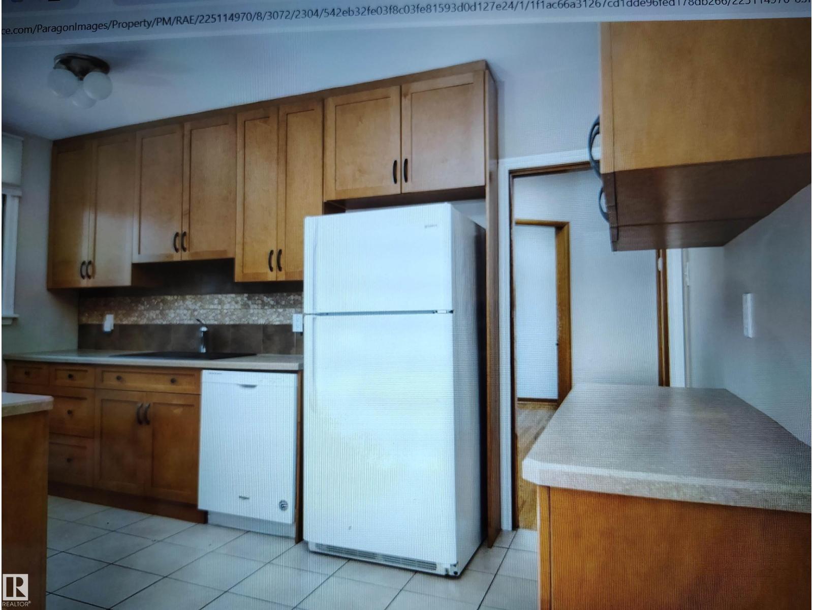 11730 125 ST NW, Inglewood (Edmonton), Edmonton photo 3