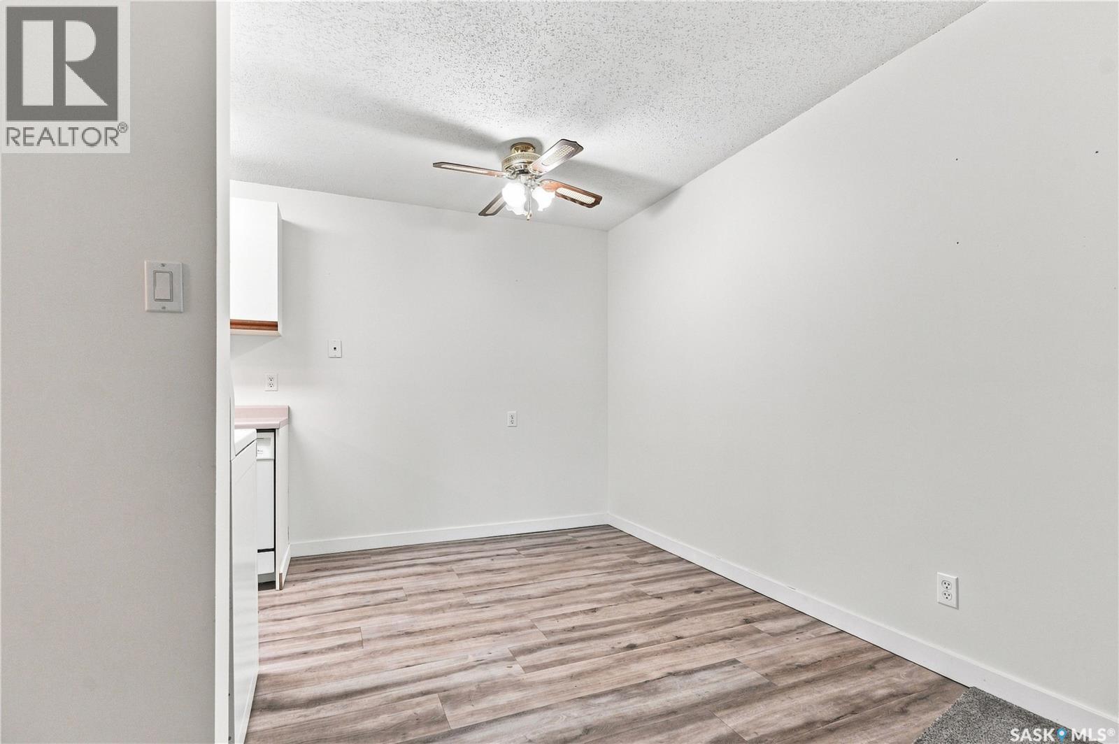 #322 310 Stillwater DRIVE - Image 12