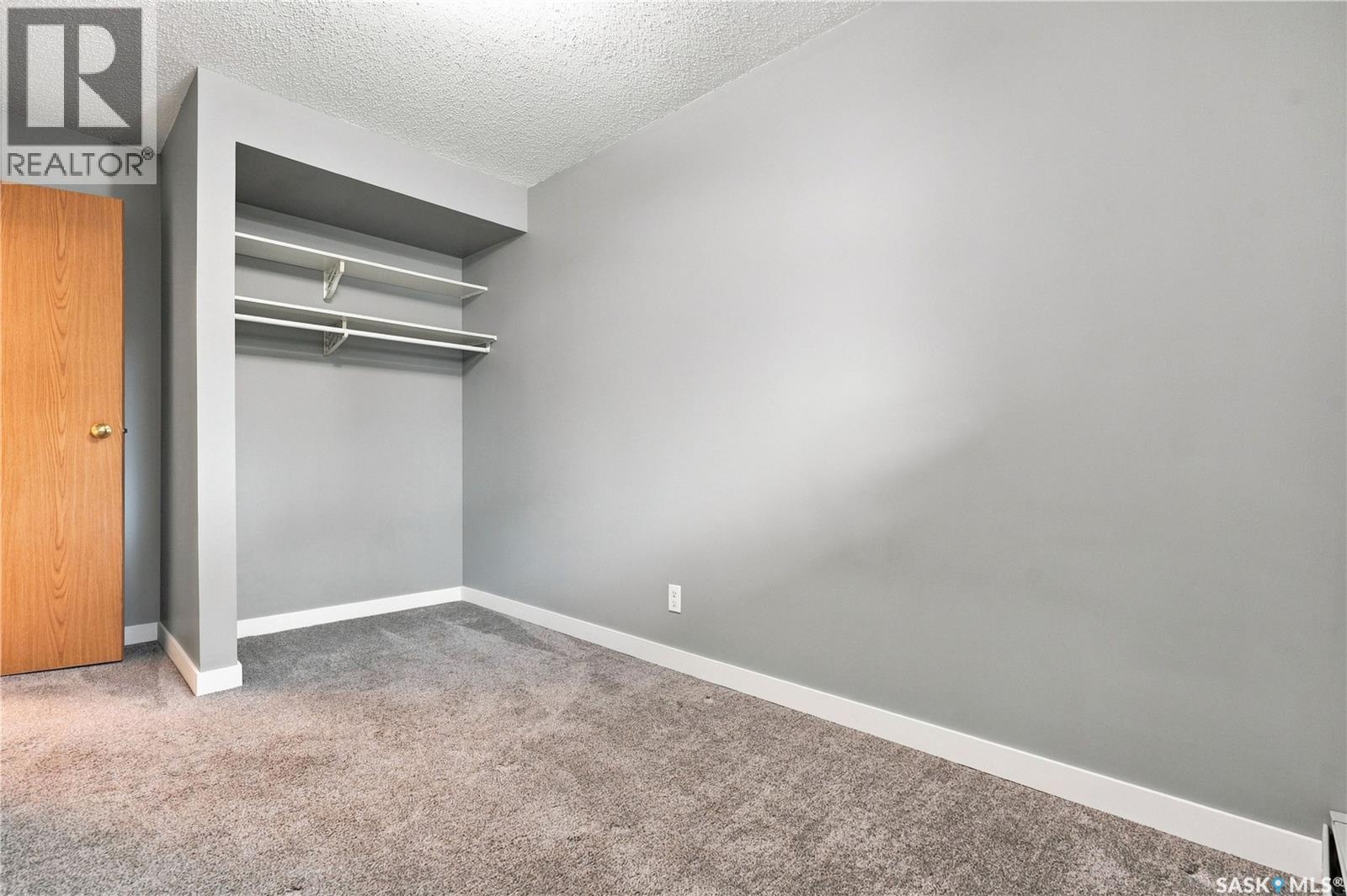 #322 310 Stillwater DRIVE - 19