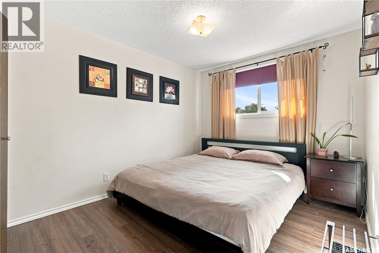 203 Michener CRESCENT - 10