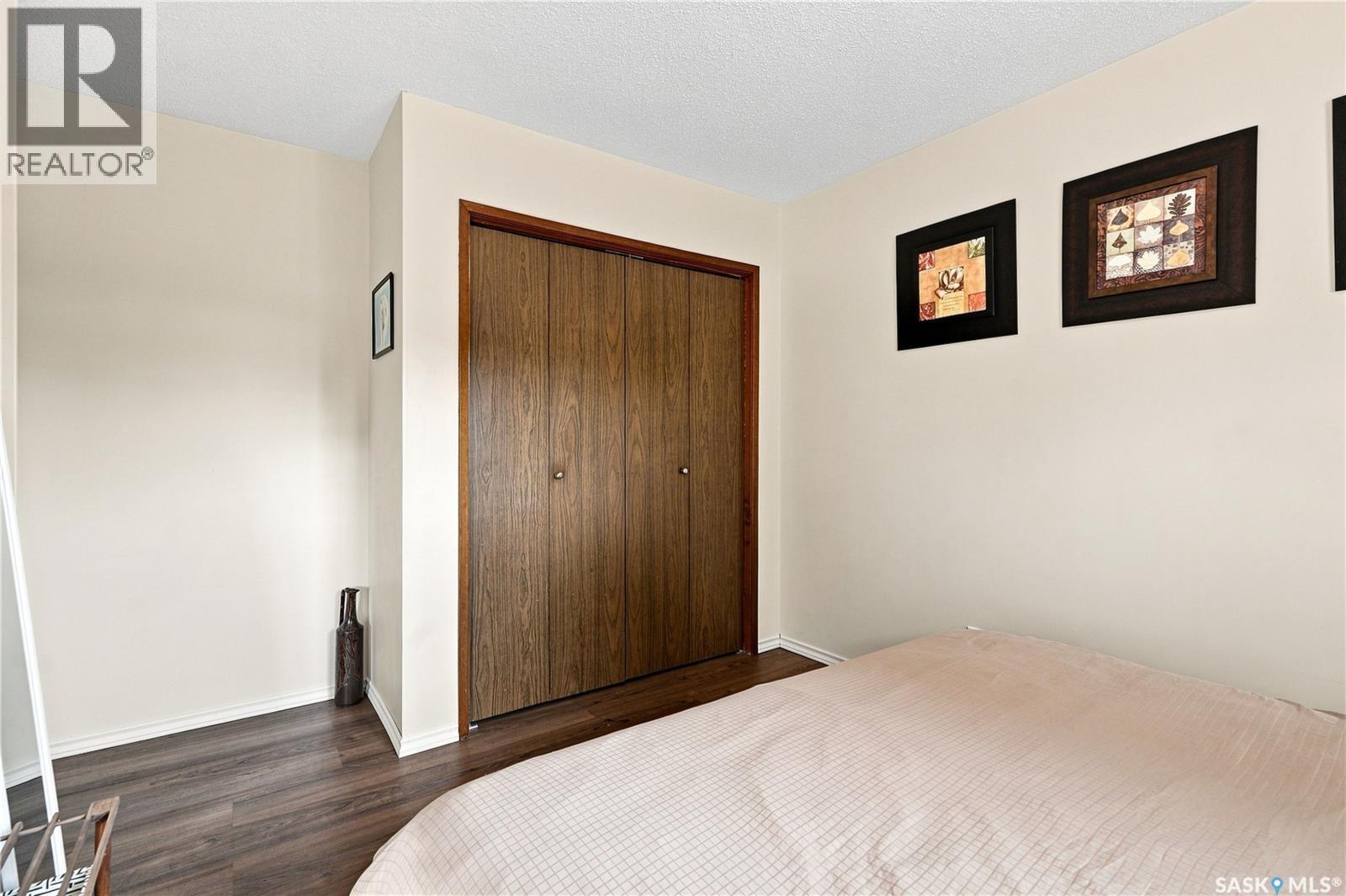 203 Michener CRESCENT - 11