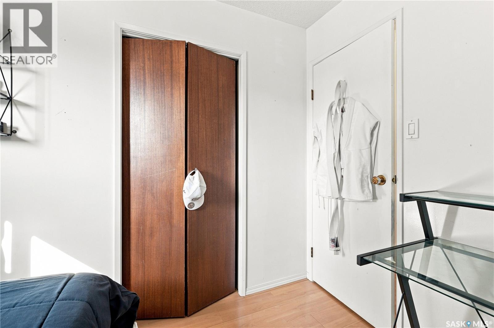 203 Michener CRESCENT - 13