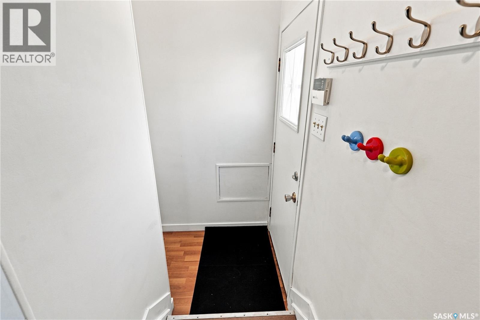 203 Michener CRESCENT - 17